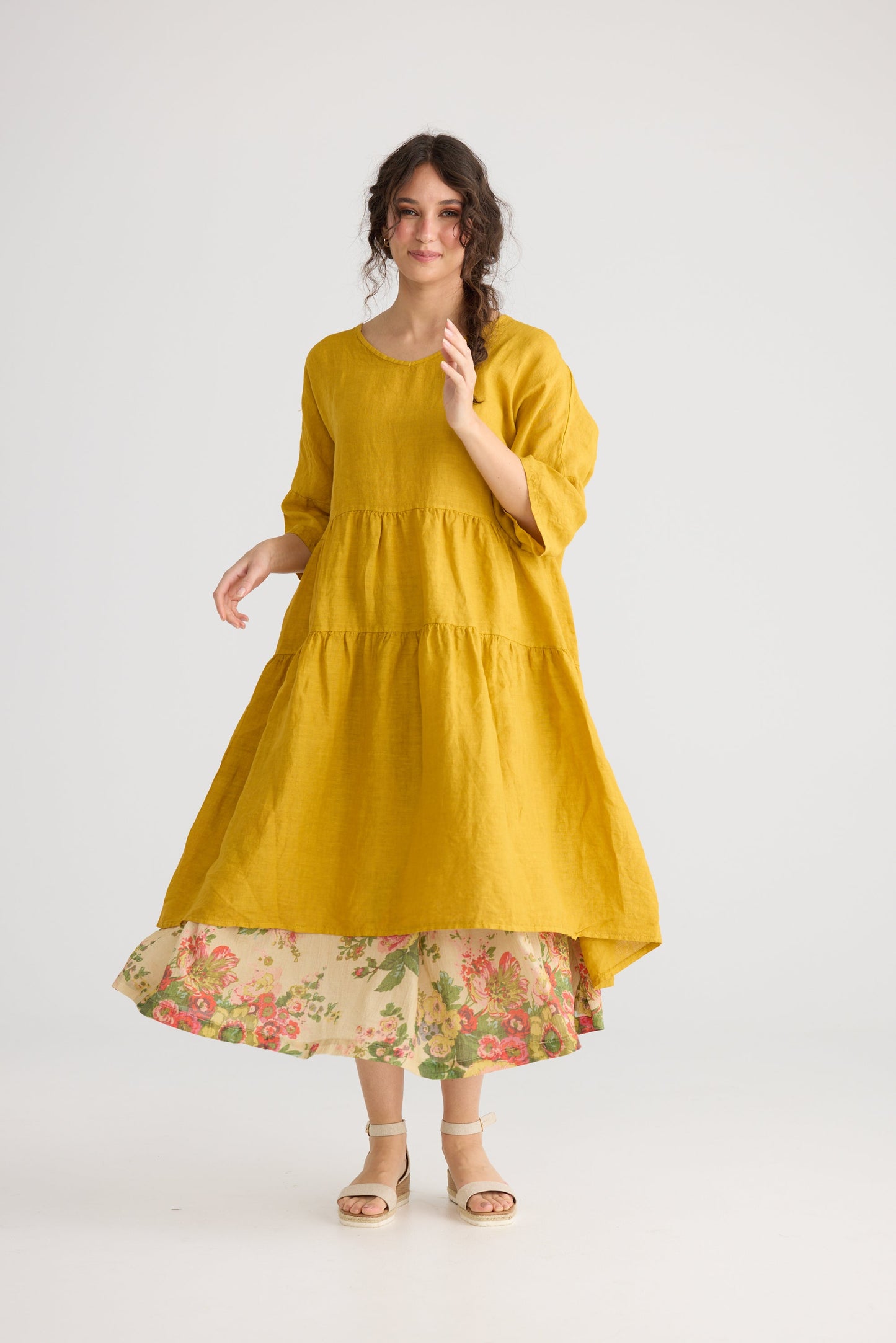 Stella linen dress. Sunflower