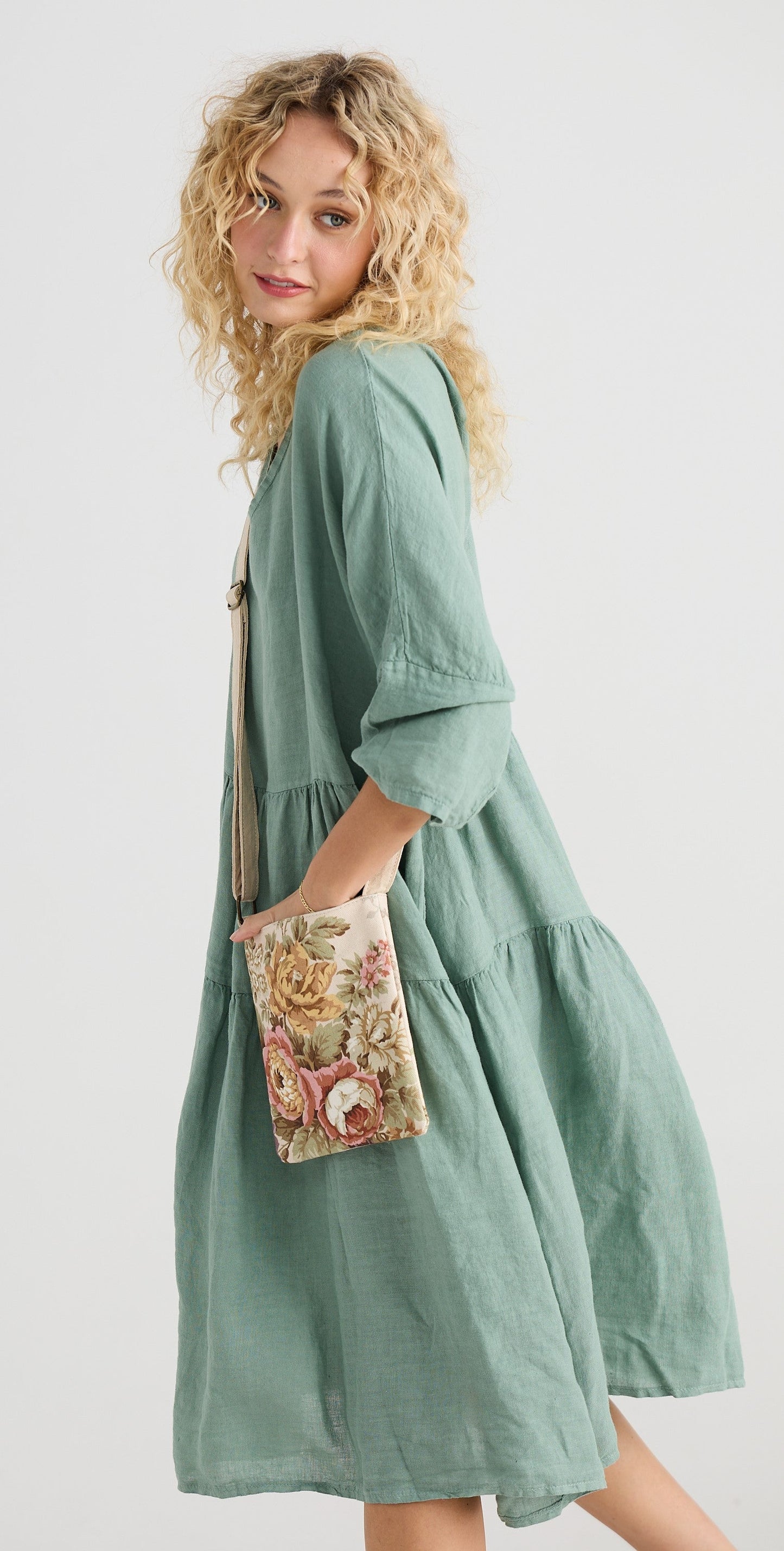 Stella linen dress. Sea Foam.