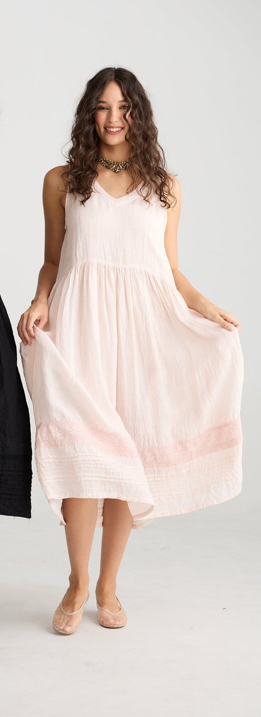 Cassandra Linen and Lace dress. Powder Pink.