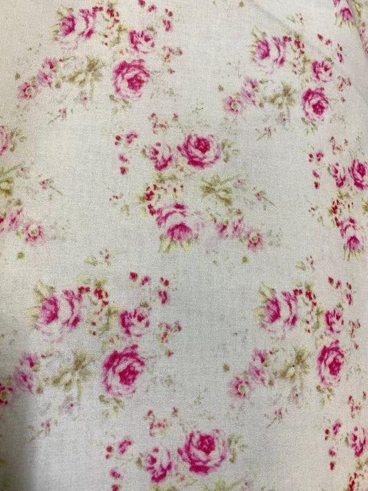 Fabric. Ditzy Faded Roses.