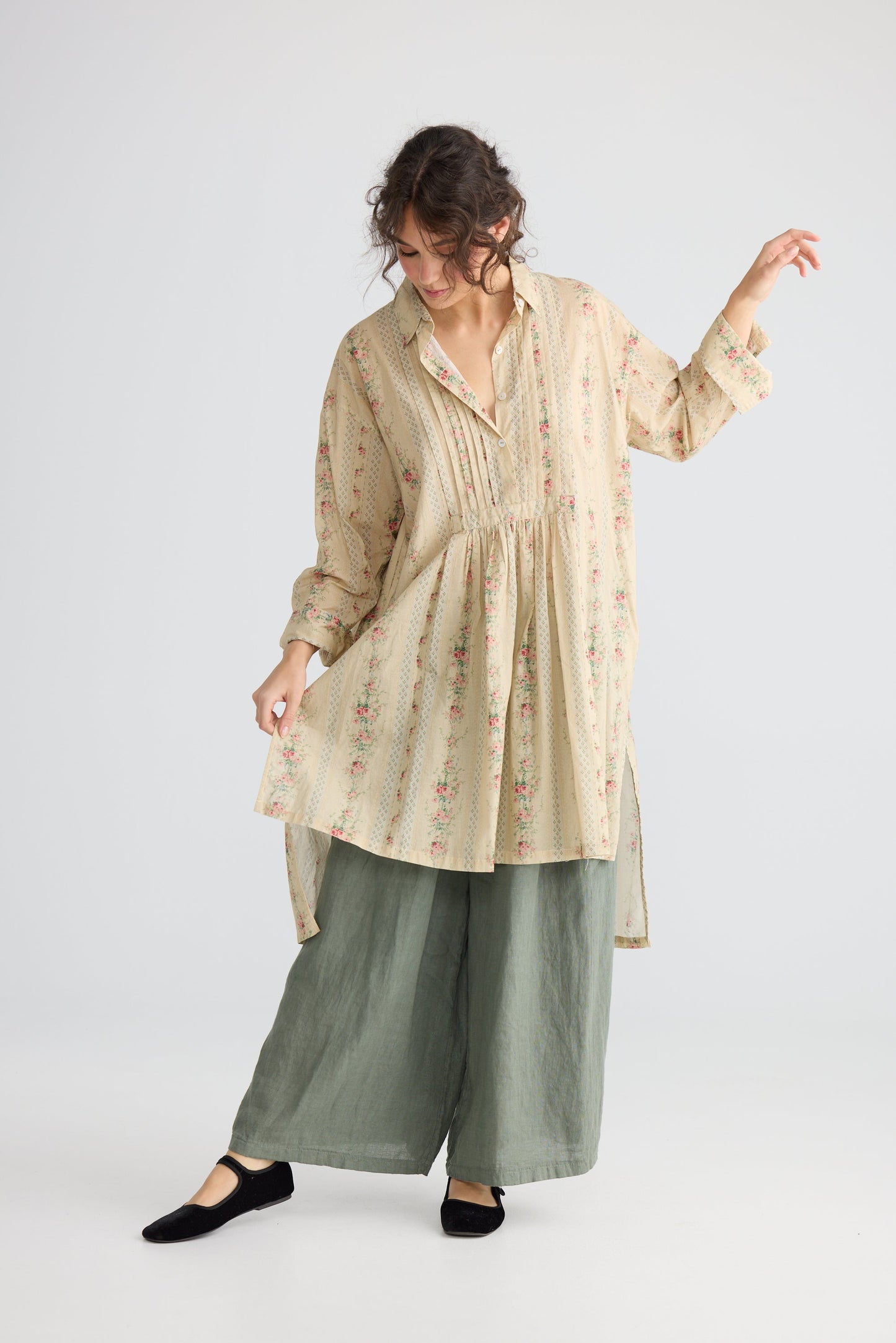 Annabella long shirt. French Floral