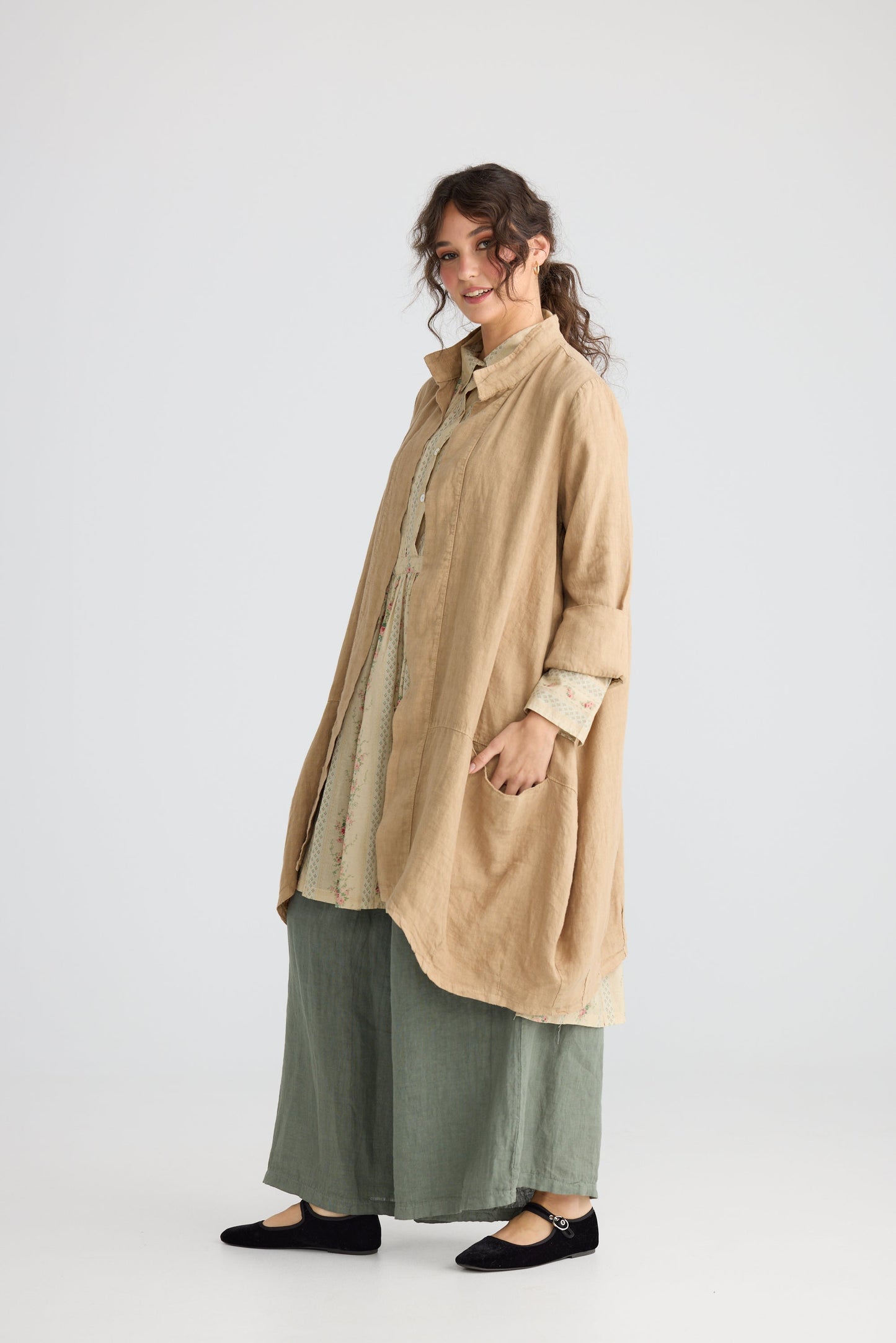 Harper Lee Linen Jacket . Capuccino