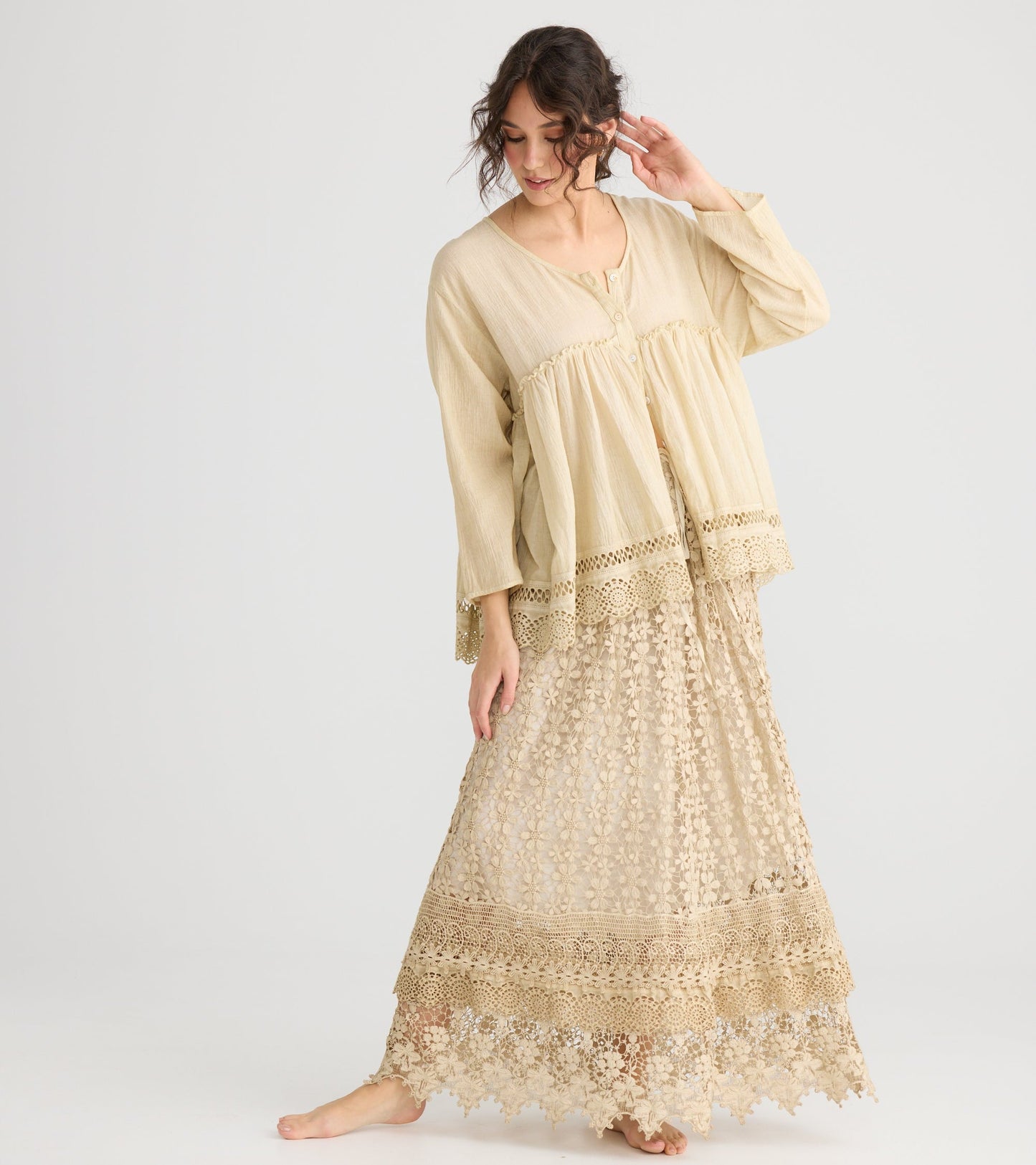 Constance cotton top with lace edging. Teastain
