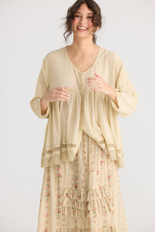 Constance cotton top with lace edging. Teastain