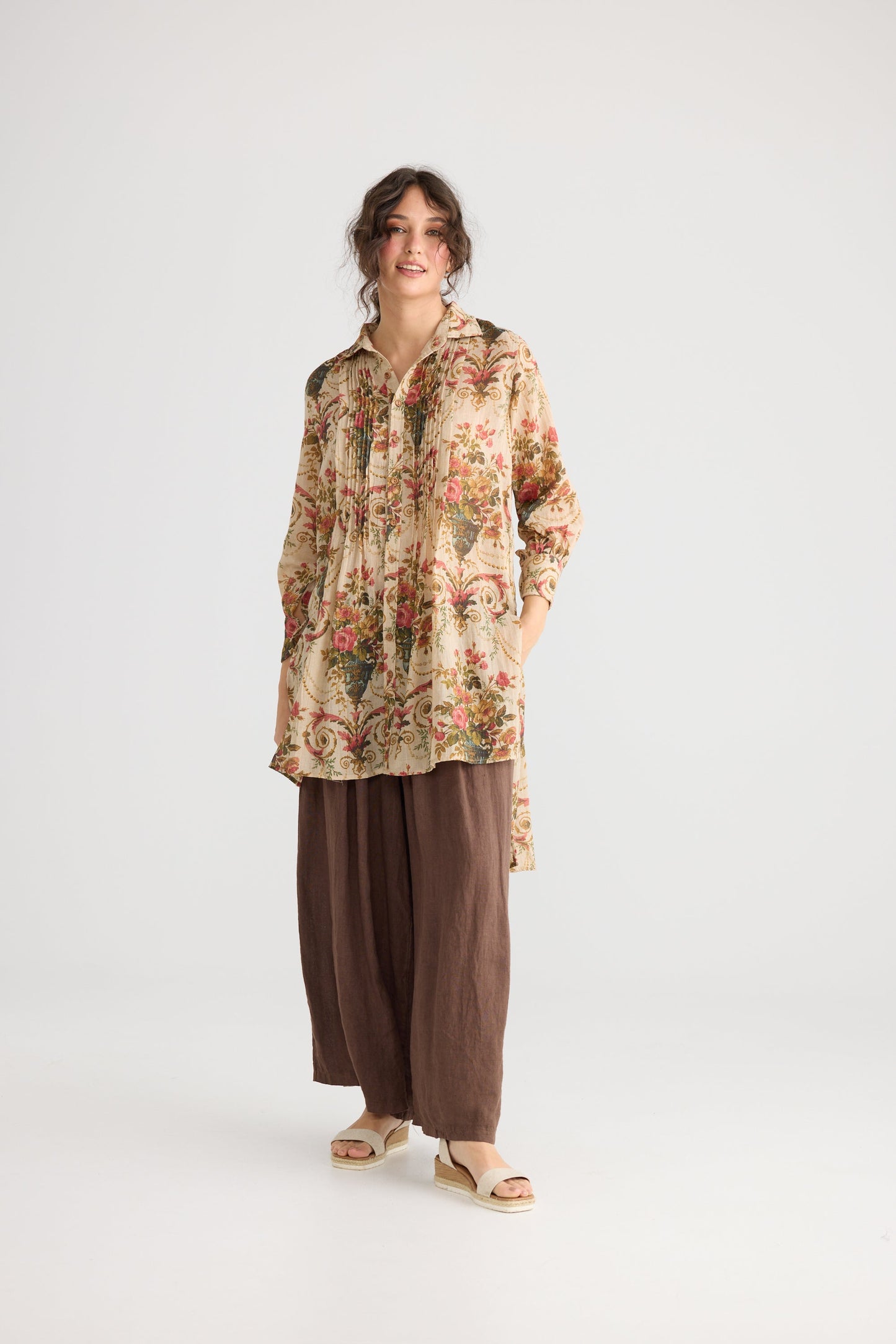Annabelle shirt. Antique Vase of Flowers