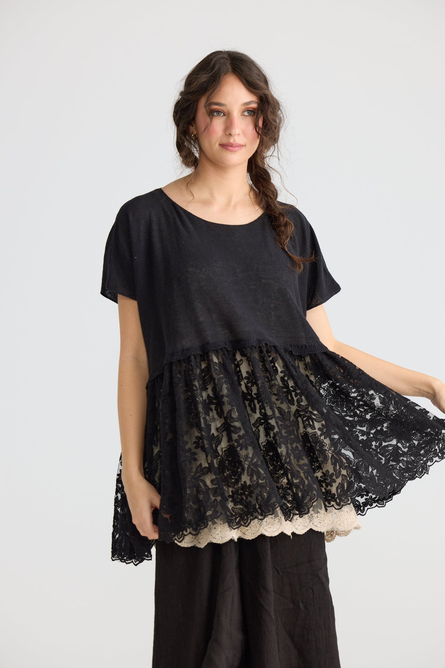 Lillibelle lace top. Ebony