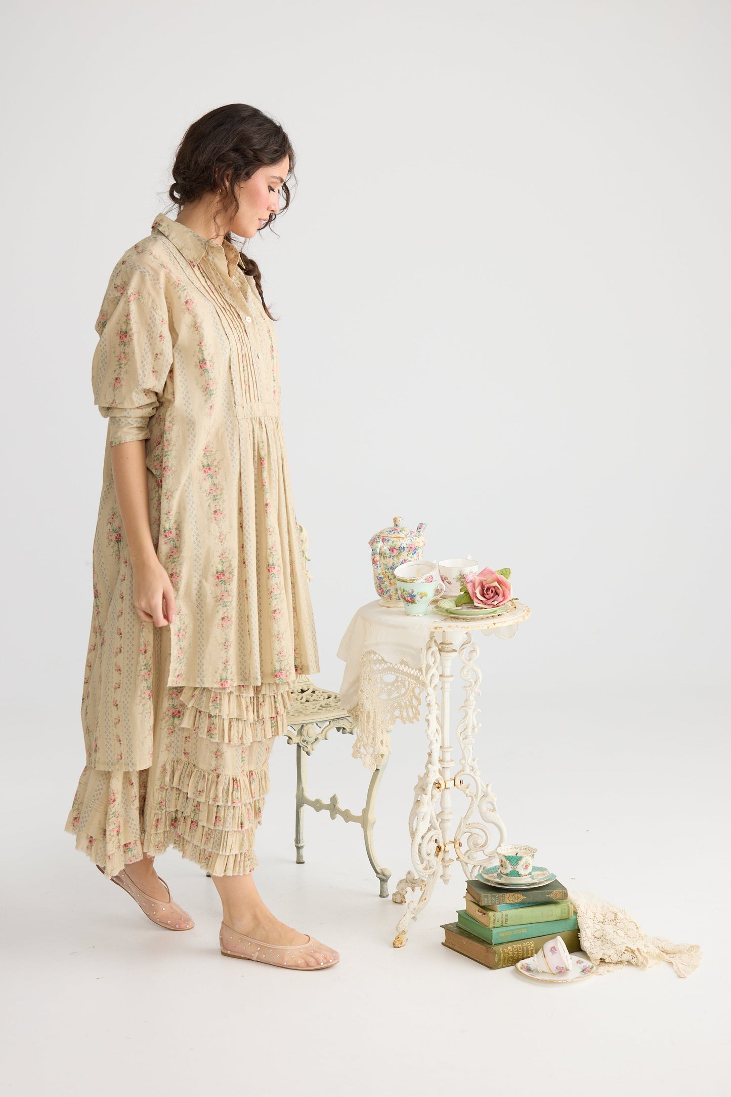 Annabella long shirt. French Floral