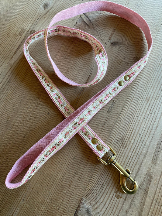 Walk in Style Floral Leash - Pink Floral