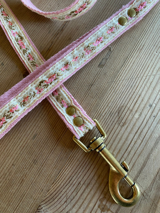 Walk in Style Floral Leash - Pink Floral