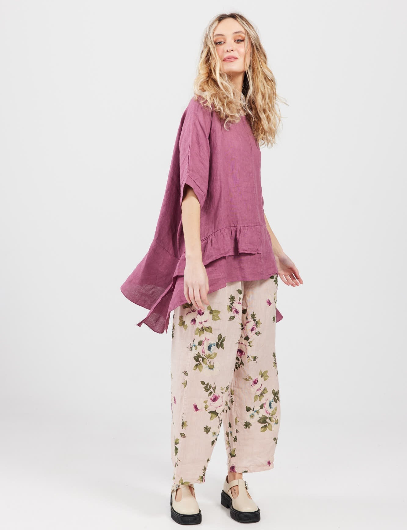 Eva floral linen pants. Pale Pink