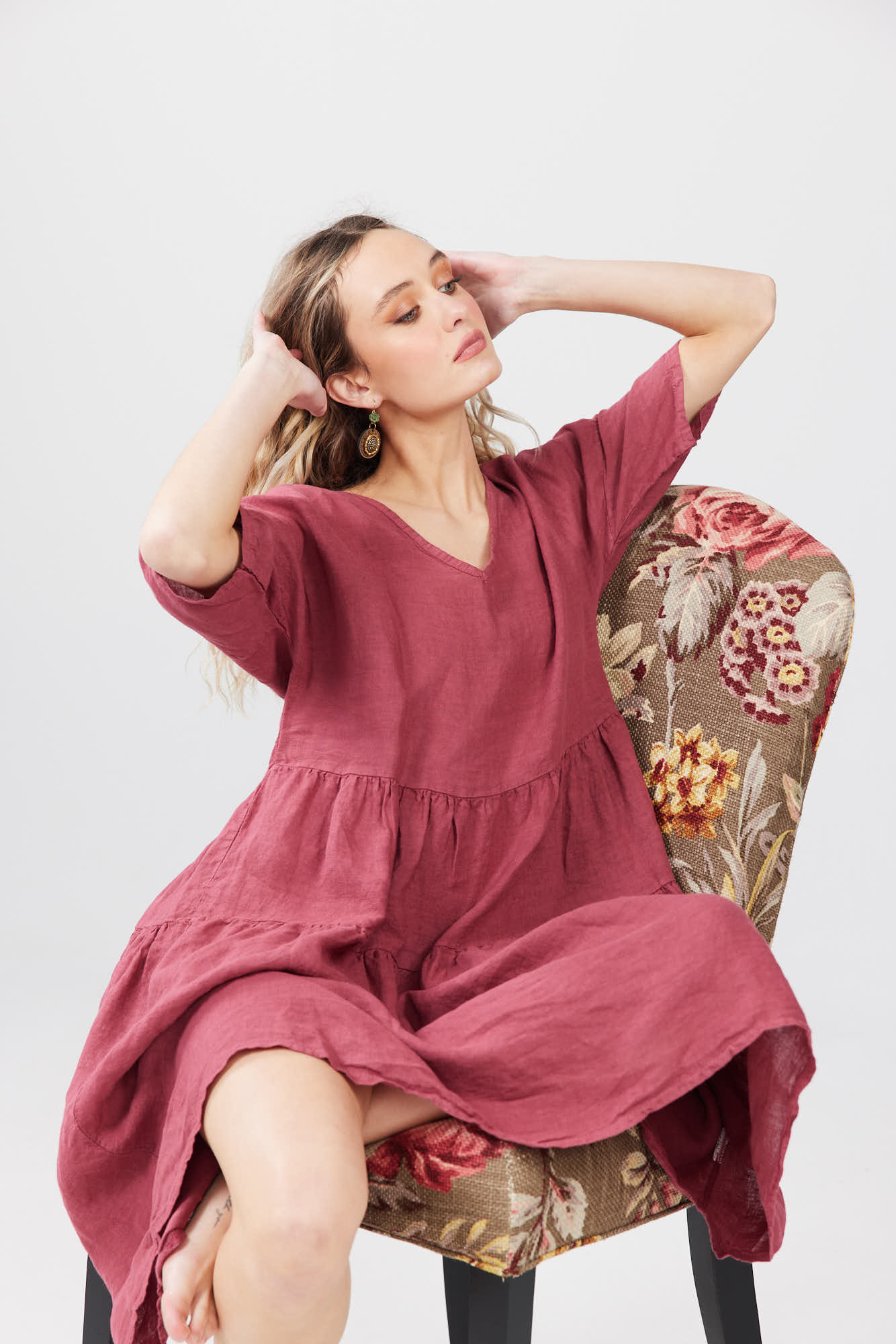 Stella linen dress. Berry