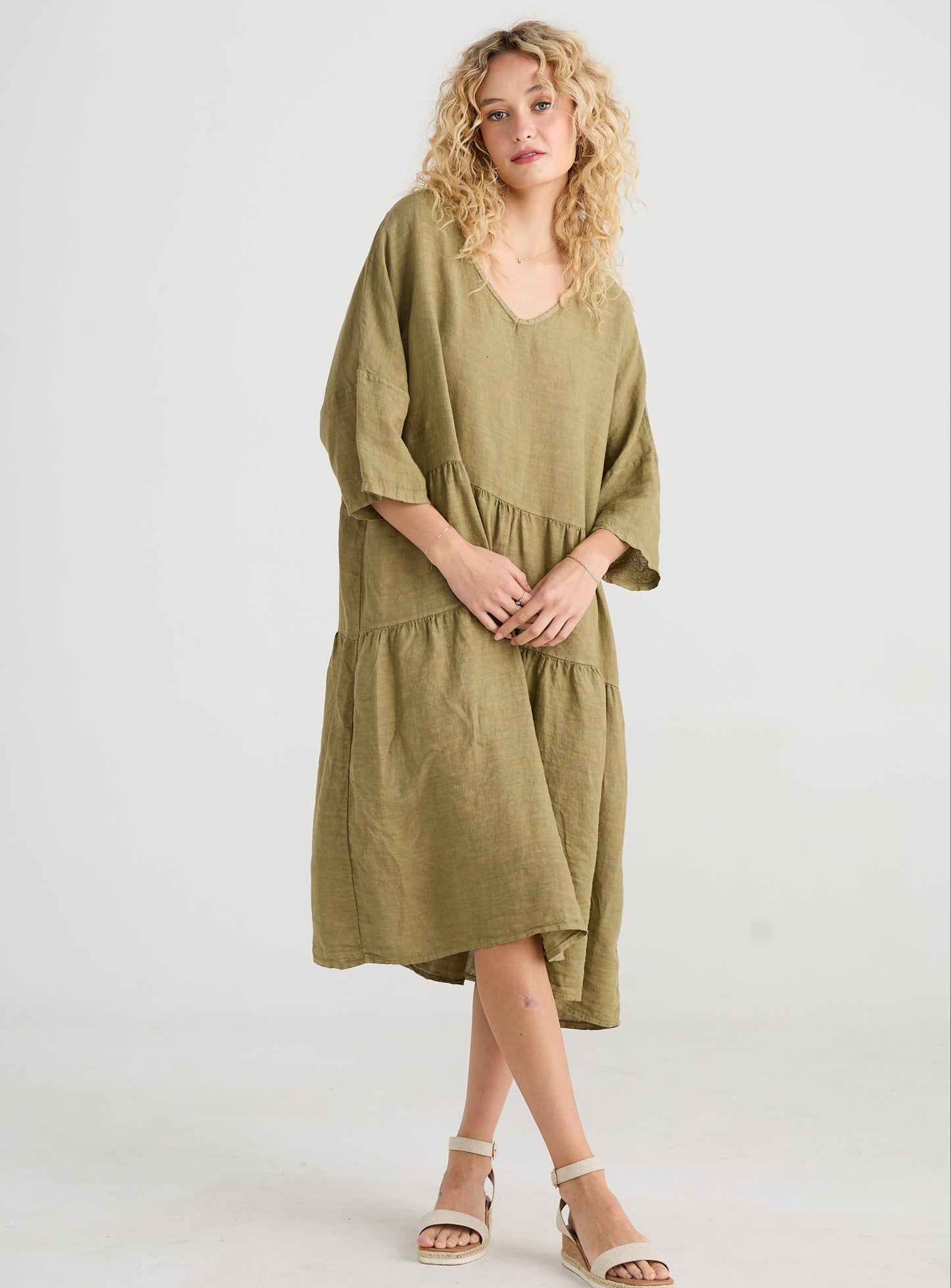 Stella linen dress. Pale Olive