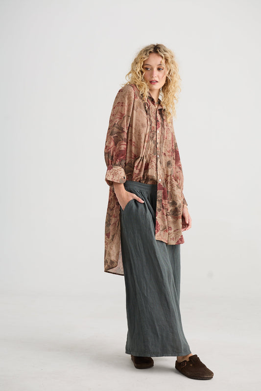 Lucille Linen pants. Khaki