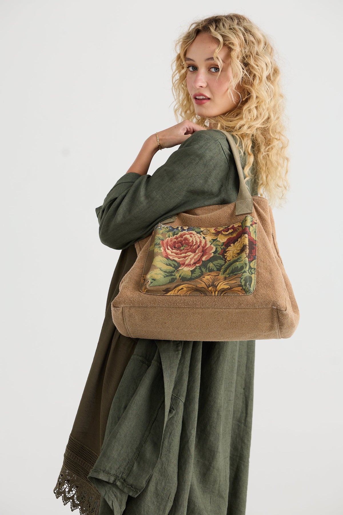 Peregrine linen Tote handbag.