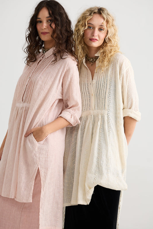 Prairie Long cotton lace shirt.  Powder Pink
