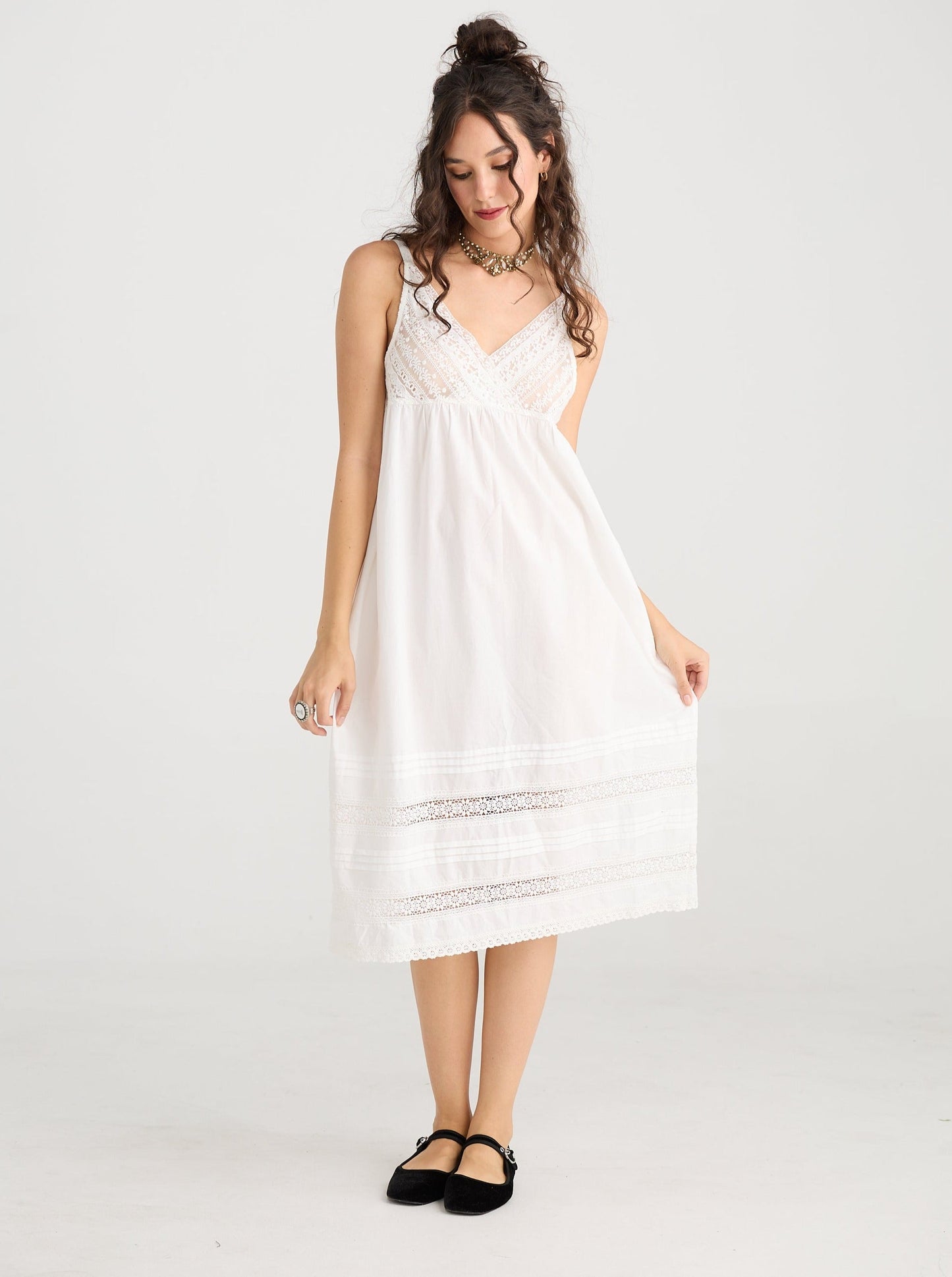 Blossomtime lace and cotton slip. Ivory