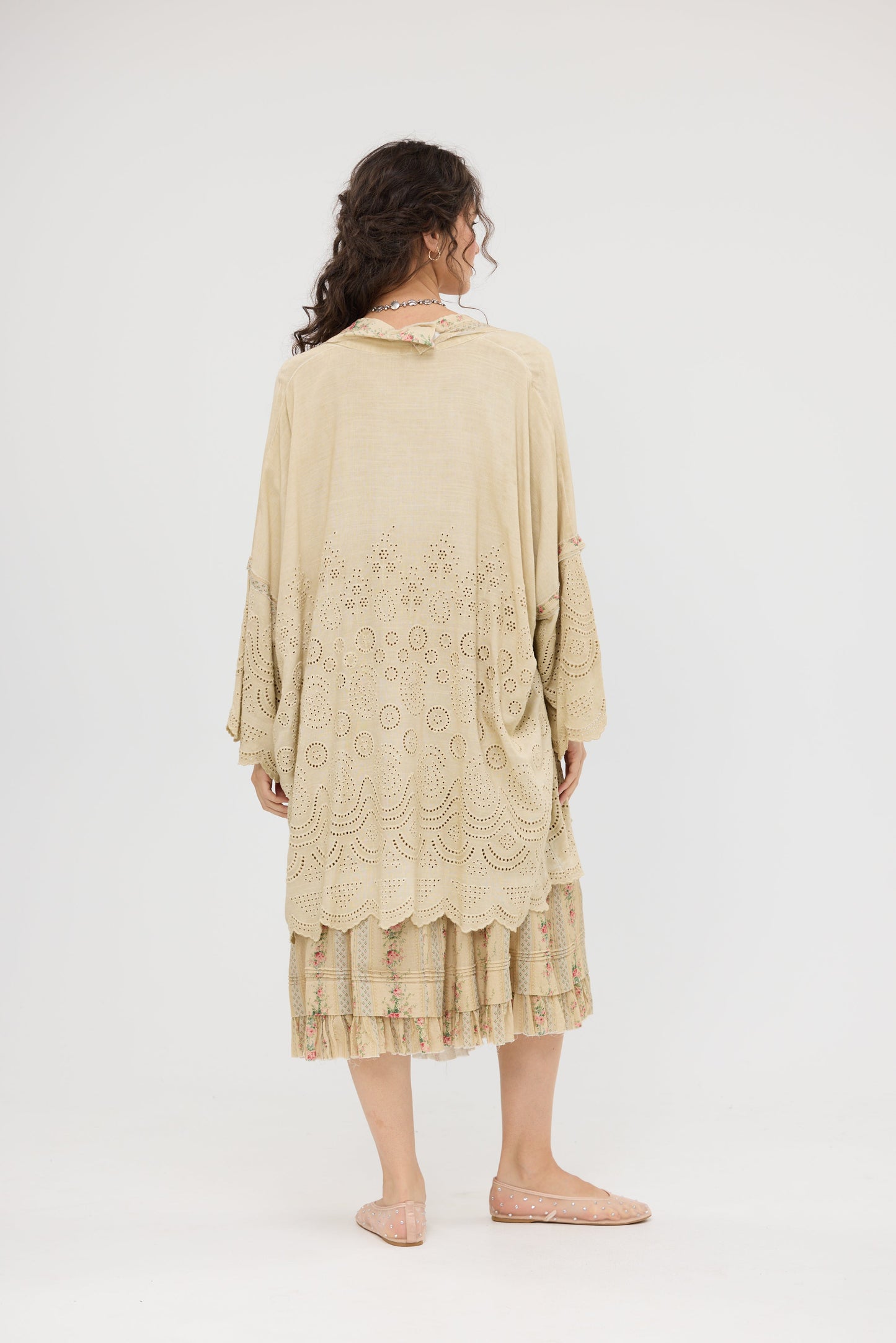 Columbine Linen + Cotton lace Kimono. Colour Stone with floral Petite de Fleurs fabric edging.