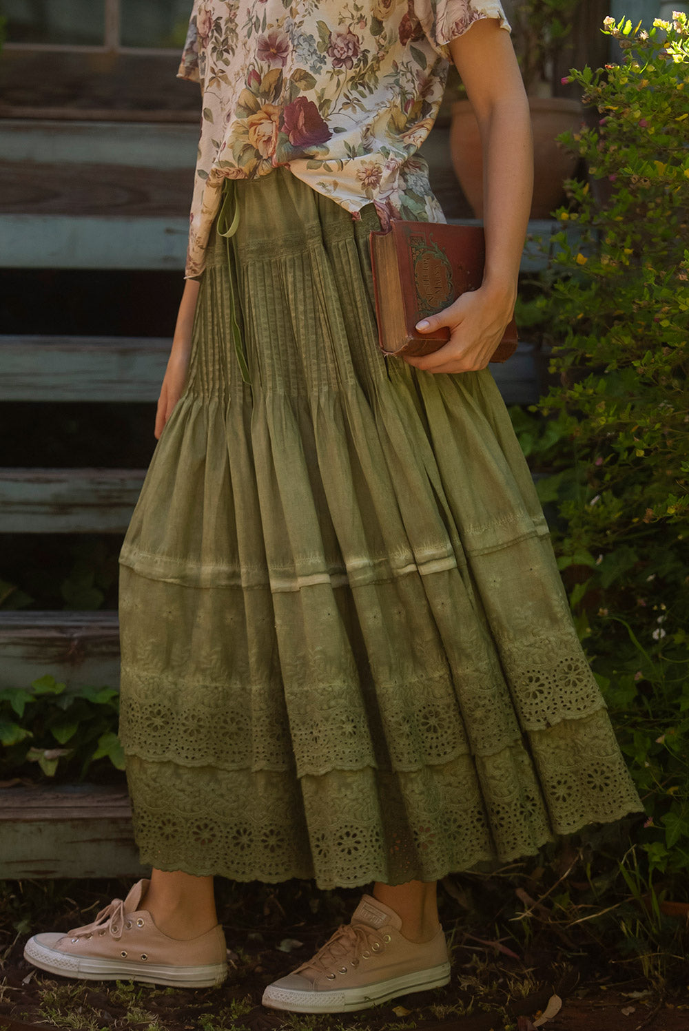 A Date with Mabel skirt. Moss