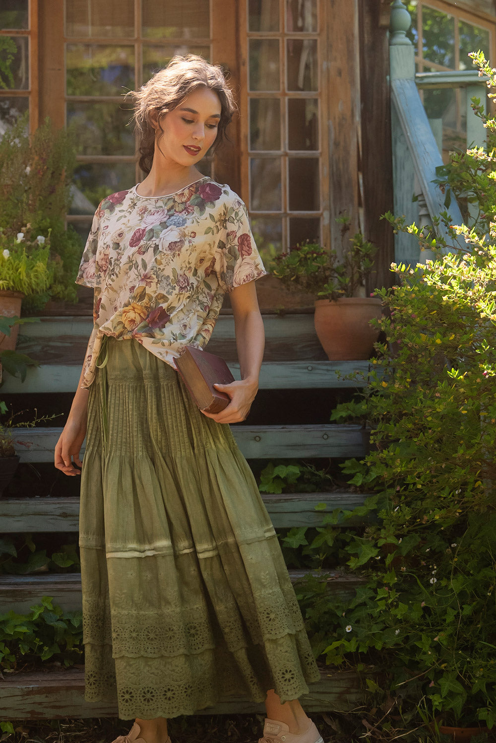 A Date with Mabel skirt. Moss