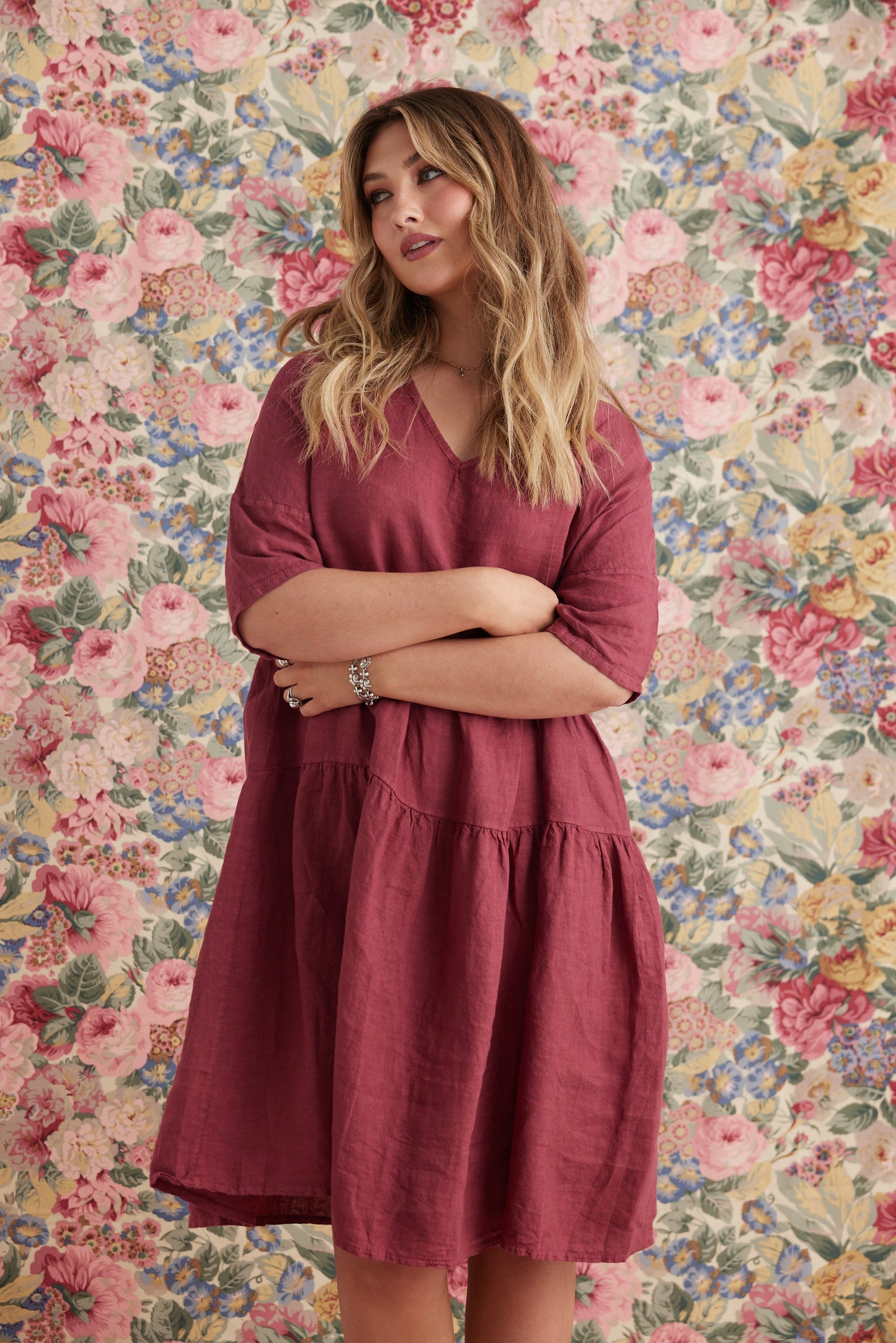 Stella linen dress. Cranberry