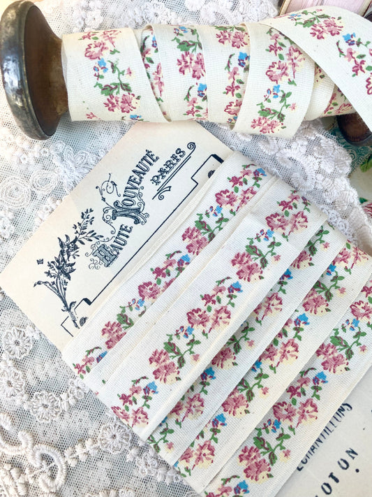 Floral Blossom Trim - 10 metre length