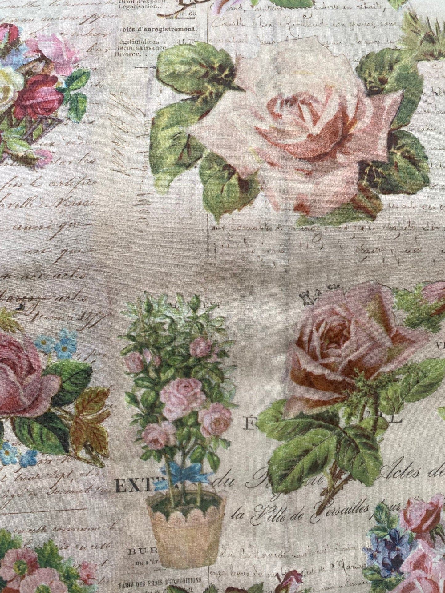 `Paper Flowers` print. 100 % cotton for quilters and sewers. Vintage floral