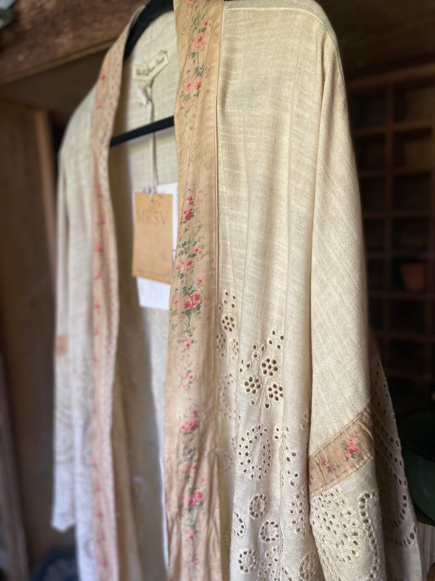 Columbine Linen + Cotton lace Kimono. Colour Stone with floral Petite de Fleurs fabric edging.