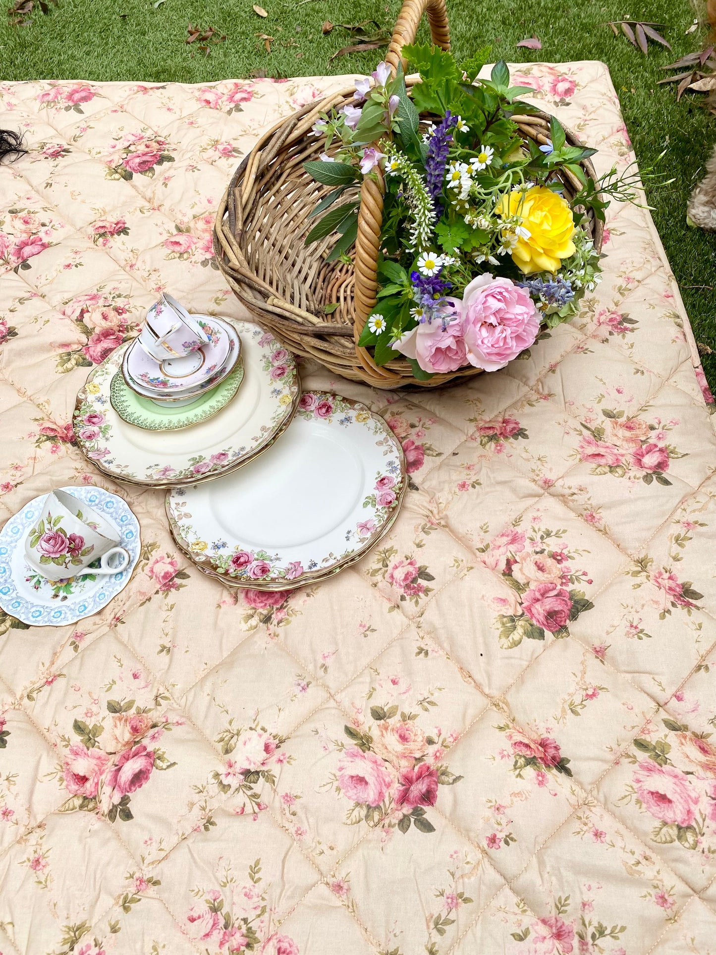 Garden Party quilted Throw . Petite Fleur print with vintage pink check reversible back