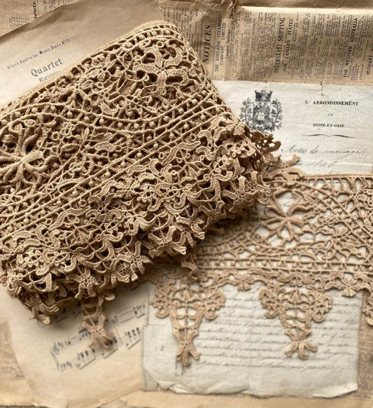 Vintage English lace. Tea dye - 10 metre length